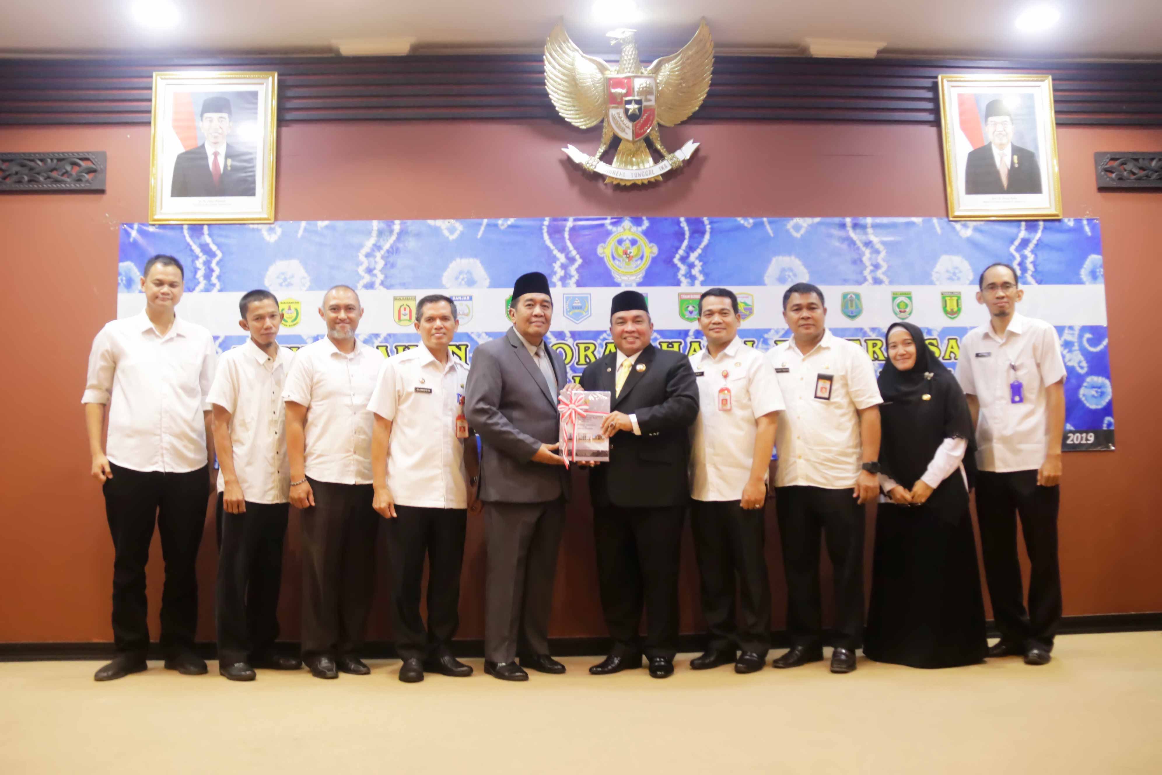 Raihan opini WTP yang diterima Pemko Banjarbaru berkat kerjasama seluruh pihak terkait. Foto Mahali Humas Banjarbaru