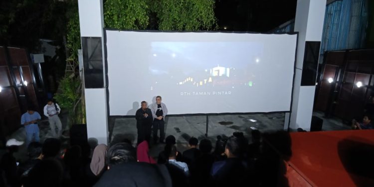 Bioskop Mini “Misbar” Banjarbaru Difungsikan, Rumah Jomblo Tayang Perdana