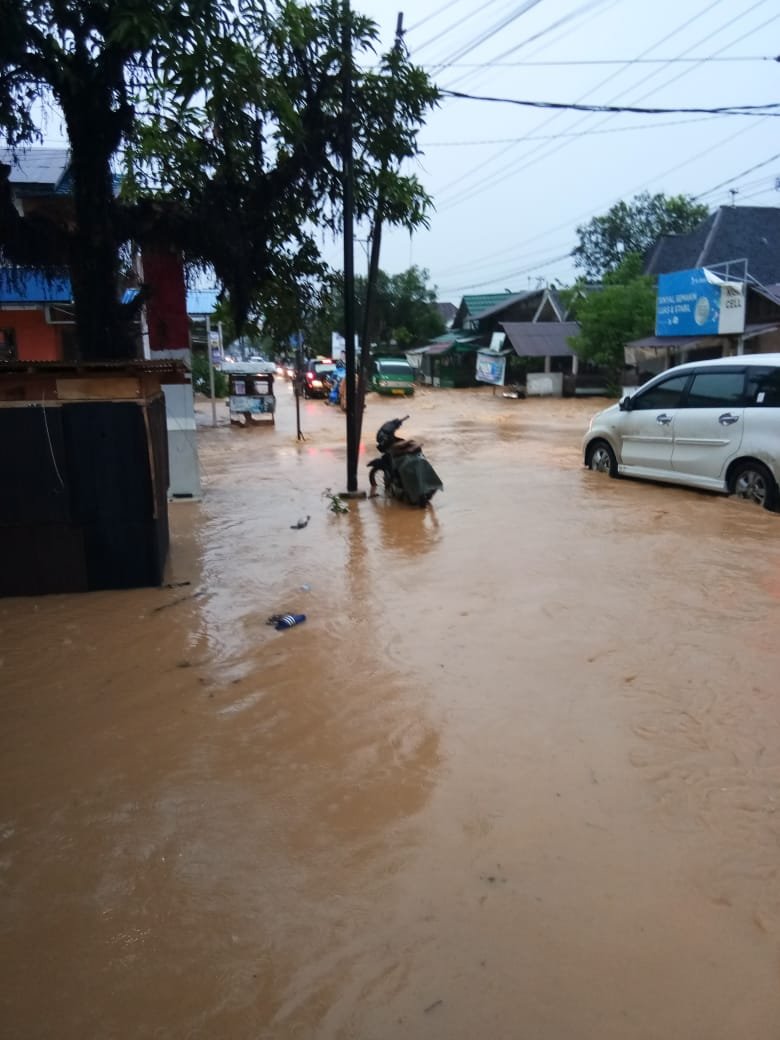 Hadapi Cuaca Ekstrem, Dandim 1006 Martapura Berikan Arahan 2 IMG 20200108 WA0121