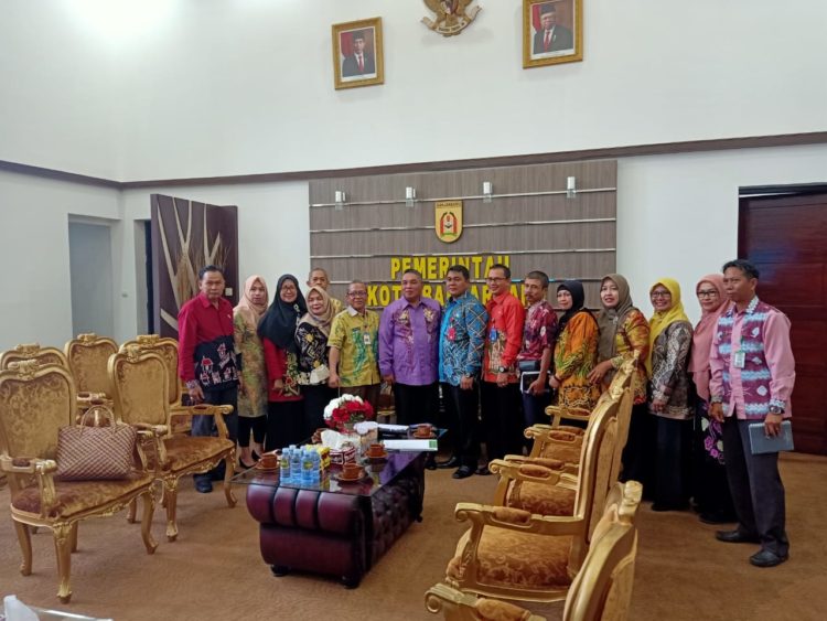 Inspektorat Sambangi Walikota Banjarbaru, Nadjmi Adhani: Aplikasi Ini Harus Segera Dibuat