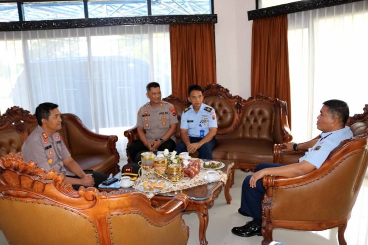 Danlanud Sjamsudin Noor Terima Kunjungan Kapolres Banjarbaru dan Kapolsek Banjarbaru Barat