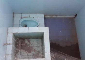 Miris, Toilet Kampus Perikanan ULM Dihuni Sarang Laba-laba