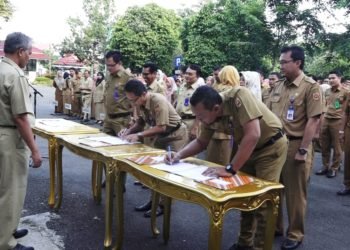 Penandatanganan Dokumen Perjanjian Kinerja Lingkup Sekretariat Daerah Kota Banjarbaru