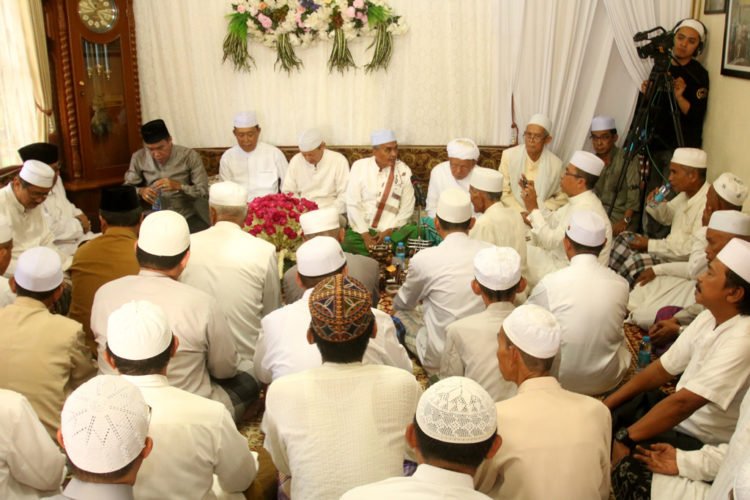 Bupati Dan Wakil Bupati Banjar Hadiri Haul KH M Irsyad Zein Bin Zein Ismail Ke – 4
