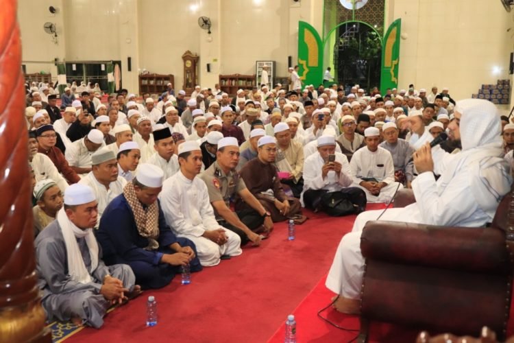 Syekh Muhammad Jaber Ajak Masyarakat Kota Banjarbaru Membiasakan Membaca Al Quran