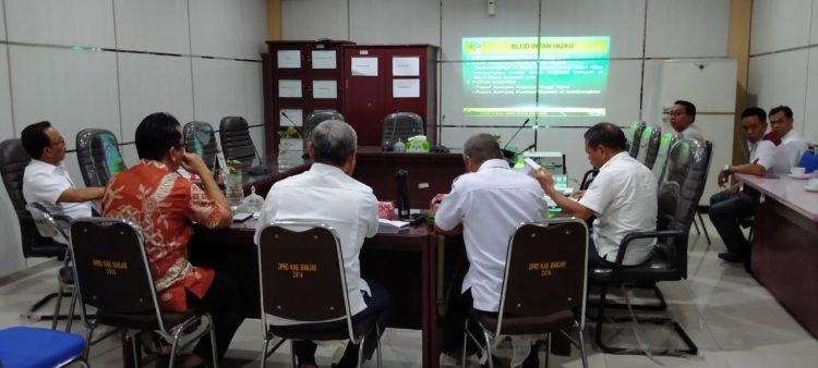 Komisi III DPRD Kabupaten Banjar Bersama Dengan DLH Kabupaten Banjar Diskusi Tentang Penanganan Sampah Setelah Haul Sekumpul