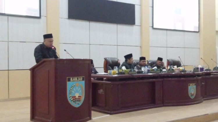 Melalui Sidang Paripurna, Revisi Perda Ritribusi Diberlakukan
