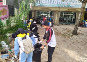 PMI Kabupaten Banjar Bersama PMR Kembali Melakukan Pemungutan Sampah Pasca Haul Guru Sekumpul