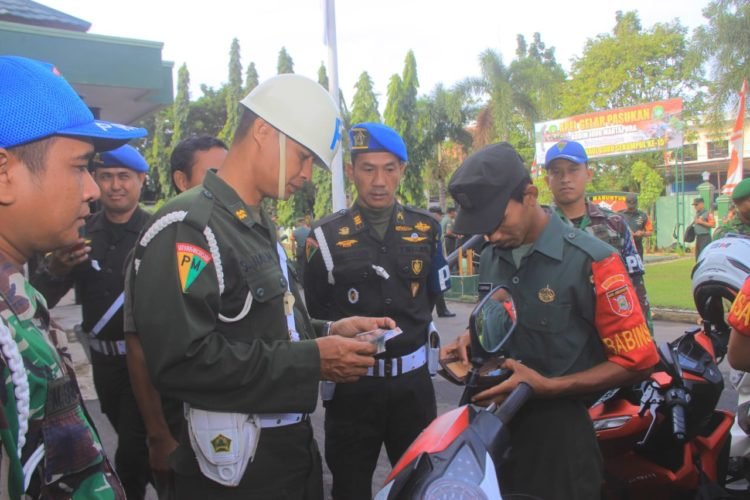 Pemeriksaan Mendadak Dari Anggota Polisi Militer Angkatan Darat Ke Markas Kodim Martapura