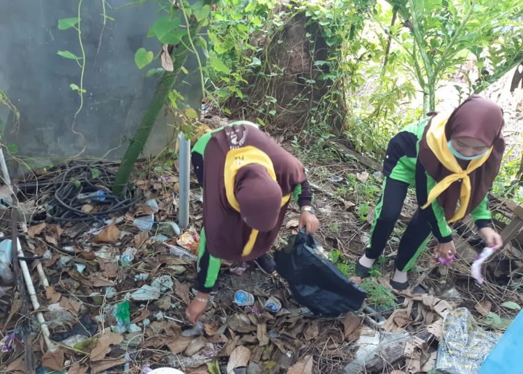 UPT Puskesmas Astambul Bersama PMI Kabupaten Banjar Lakukan Pencegahan DBD Di MAN 2 Banjar