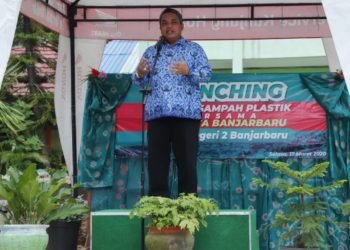 Tak Hanya Perangi Sampah Plastik, Walikota Banjarbaru Ajak Siswa Perangi Corona, Begini Caranya