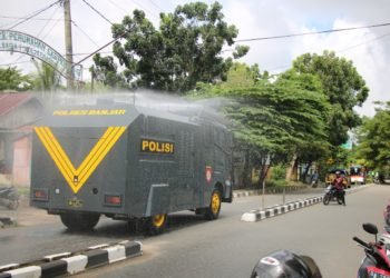 Laksanakan Penyemprotan Disinfektan Di Kabupaten Banjar Yang Dilaksnakan Serentak