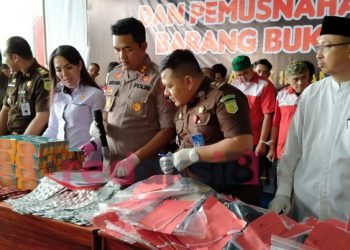 Polres Banjarbaru Musnahkan Sabu Hasil Operasi Antik Intan 2020