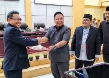 Penyampaian Pokok Pokok Pikiran DPRD Kabupaten Banjar Melalui Sidang Paripuran