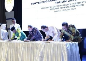Bupati Banjar Lakukan Penandatanganan Komitmen Dengan Menpan-RB Tentang MPP