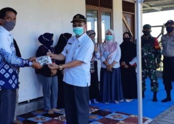 Ketua Komisi IV DPRD Kabupaten Banjar Aprisiasi Kegiatan Desa Pekauman Dalam