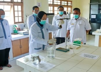 Setelah Bisa Bikin APD Sendiri, Kota Banjarbaru Olah Hand Sanitaizer