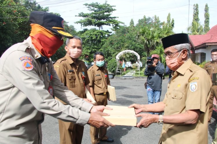 Pemkab Banjar Berikan Insentif Kepada Tenaga Medis