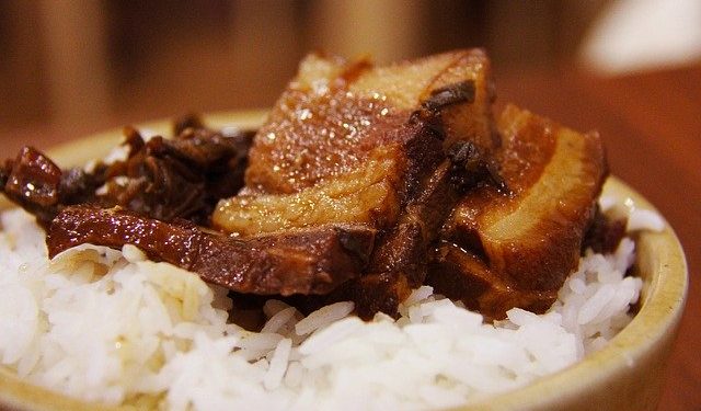 Ditengah Pandemi Covid-19 Jangan Konsumsi Makanan Ini Dulu Saat Berbuka