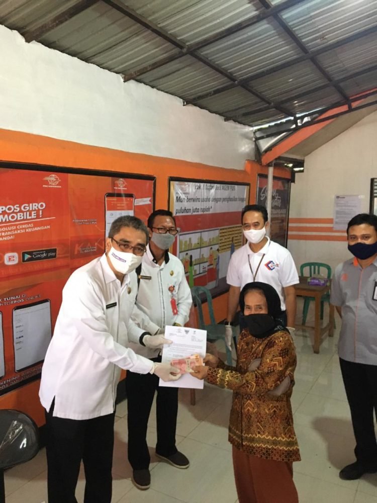 Kemensos Berikan Bantuan Sosial Tunai Kepada 10 Ribu Lebih KPM di Kota Banjarbaru
