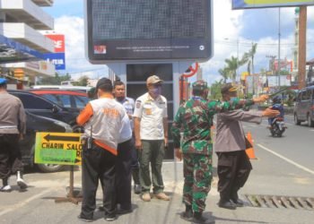 Jelang PSBB, Dandim Martapura Tinjau Penempatan Pos Pengamanan Personil