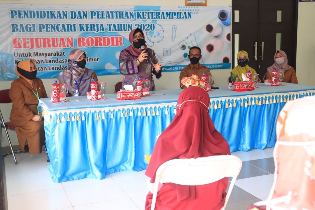 Warga Kelurahan Landasan Ulin Timur Kota Banjarbaru Tetap Produktif Ditengah Pandemi 9 IMG 20200615 WA0010 1
