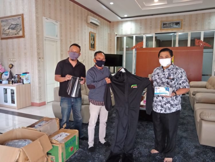 Faji Kalsel Temui Walikota Banjarmasin, Bandi Chairullah : Kami Berharap Ini Bisa Berguna Untuk Tenaga Medis