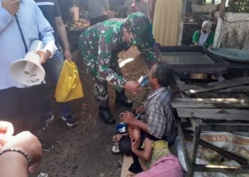 Operasi Penegakan Disiplin Protokol Kesehatan, Danramil Jumpai Pengemis Pasar Gambut