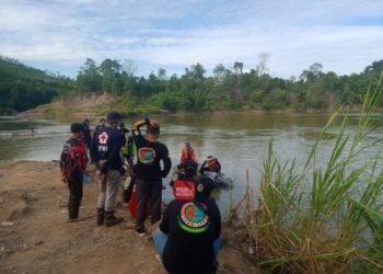 PMI Kabupaten Banjar Lakukan Pencarian Korban Tenggelam Bersama Dengan Relawan Emergency Gabungan