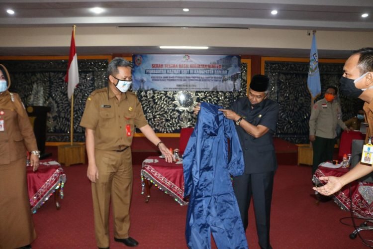 Bupati Banjar Apresasi Hazmat Suit Produksi Ikm Binaan Disperindag