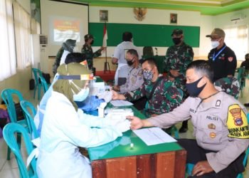 Sejumlah Personil TMMD Dilakukan Rapid Test Covid – 19 Sebelum Bertugas