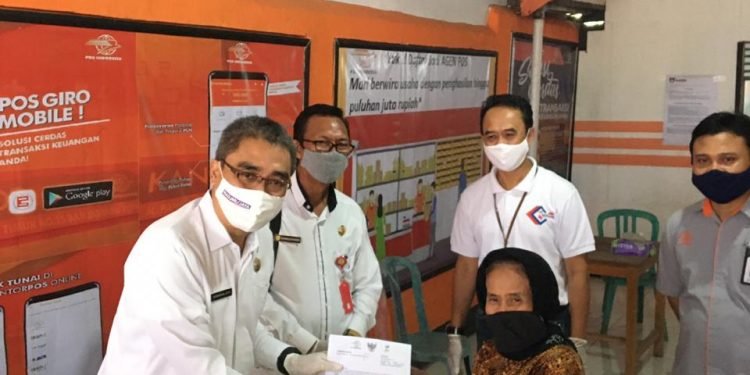 Kemensos Berikan Bantuan Sosial Tunai Kepada 10 Ribu Lebih KPM di Kota Banjarbaru