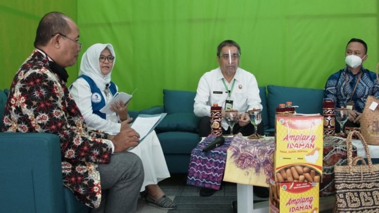 Pelaku Usaha Banyak Ubah Haluan Menjadi Produsen APD