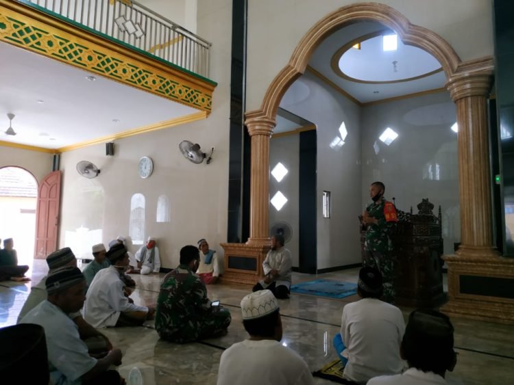 Satgas TMMD Selalu Lakukan Sosialisasi Tentang Covid-19