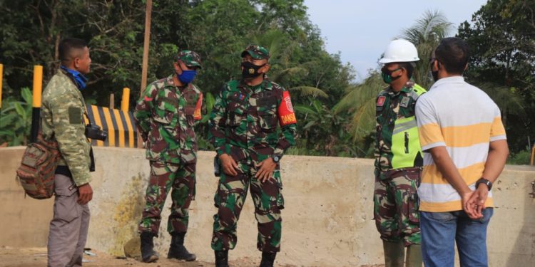 Dandim 1006 Martapura Kembali Lakukan Pengecekkan Pelaksanaan TMMD Di Minggu Terakhir