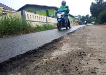 Bekas Galian Pemasangan Pipa PDAM Intan Banjar Masih Menyisakan Pekerjaan