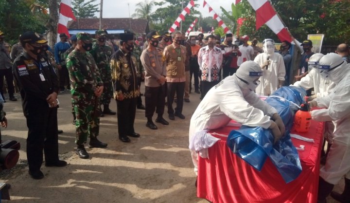 Paman Birin Datangi Kampung Tangguh di Banjarbaru : Kekuatan Terakhir Ada Pada Rakyat 3 S00724 14093933 1