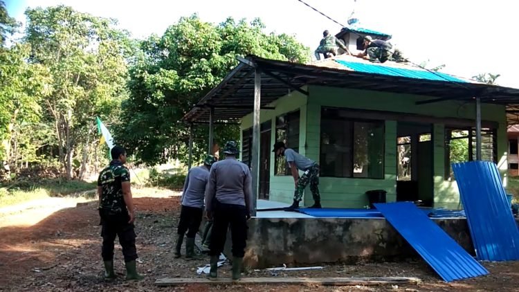 Musholla Ar Raudah Tak Luput Dari Sasaran Satgas TMMD Di Desa Bi’ih