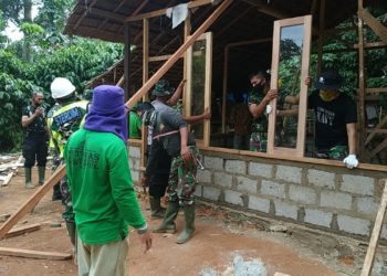Rumah Safrudin Menjadi Perhatian Satgas TMMD