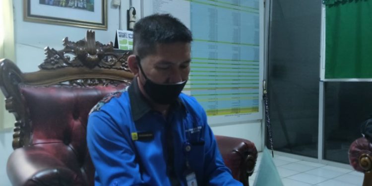 Pemasangan Portal Di Pertokoan Intan Martapura Ditunda
