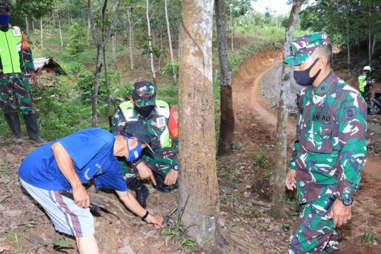 Warga Biih Bersyukur Jalan Sudah Bisa Delewati