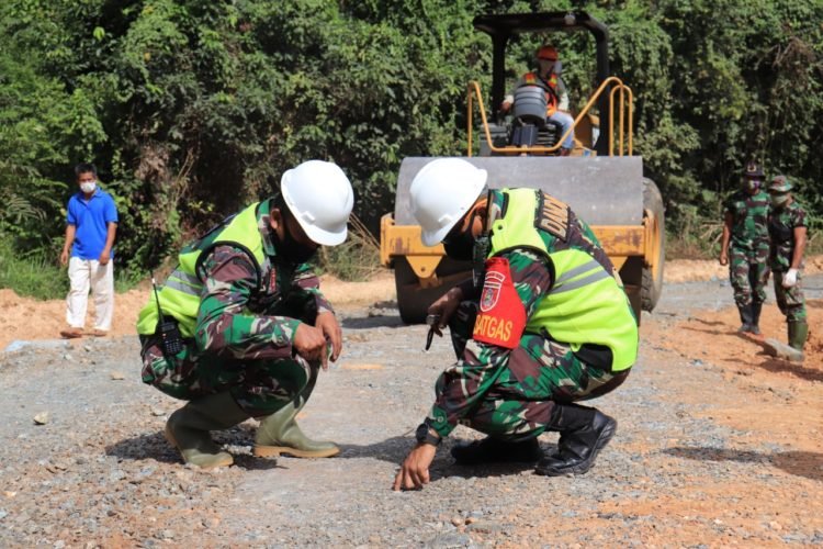 Jalan Baru Yang Merupakan Program Utama TMMD Akan Selesai Sebelum Penutupan