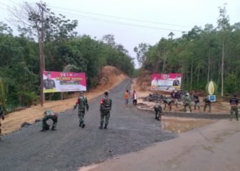 Warga Bangga Dengan Jalan Yang Dibuat Oleh Satgas TMMD