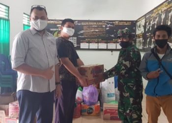 Shalokal.com Serahkan Bantuan Untuk Korban Banjir Di Tala