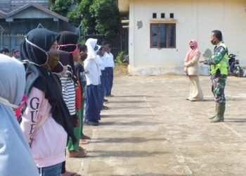 Satgas TMMD Edukasi Anak Anak Sekolah
