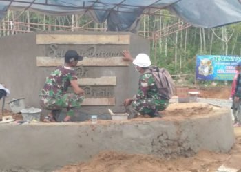 Tugu Durian, Ikon Desa Biih