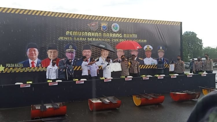 Polda Kalsel Musnahkan 299,9 Kilogram Sabu