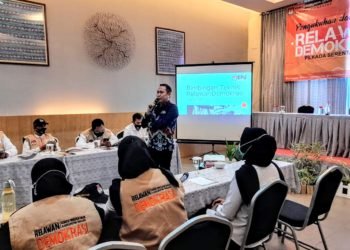 25 Relawan Demokrasi Pilkada Resmi Dikukuhkan KPU Kabupaten Banjar