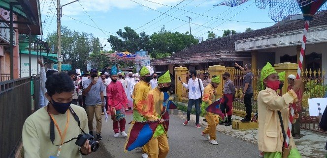 Di Hari Kedua, Pasangan Bersinar Daftarkan Diri Di KPU Banjar