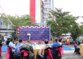 Bendera Merah Putih Di Hotel Aston Banua Diturunkan
